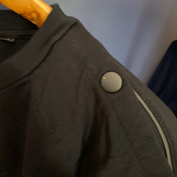 Athleta crew neck - Picture 4 of 6